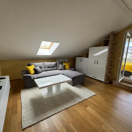 דירה Stan Na Dan V&l-lukavica